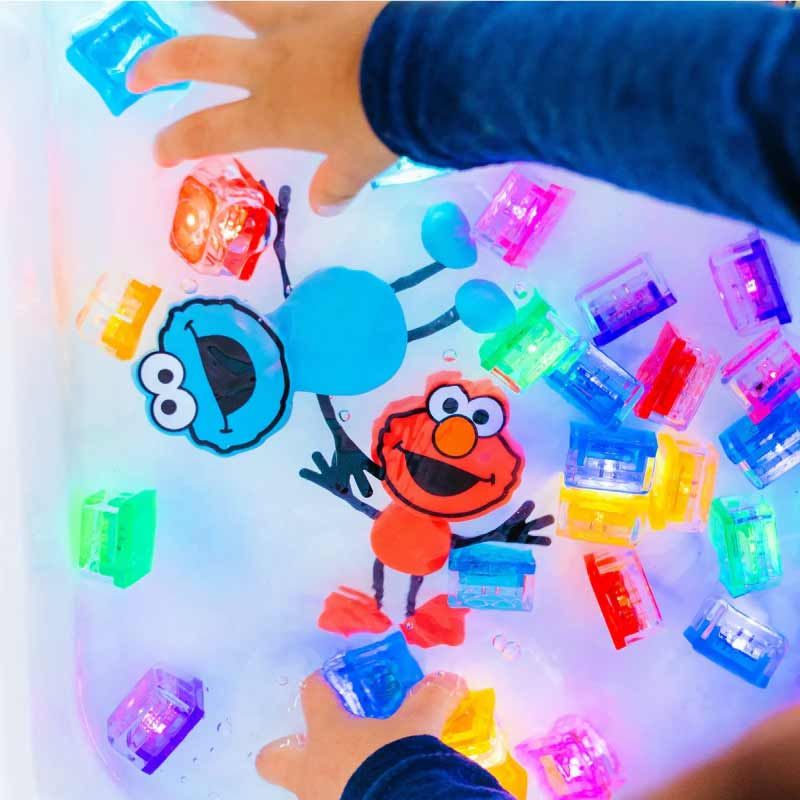 Set Personaje ELMO + 2 Cubos luz Rojo - Imagen 3